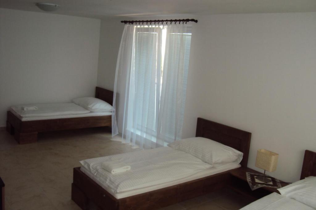Motel Сенець Номер фото