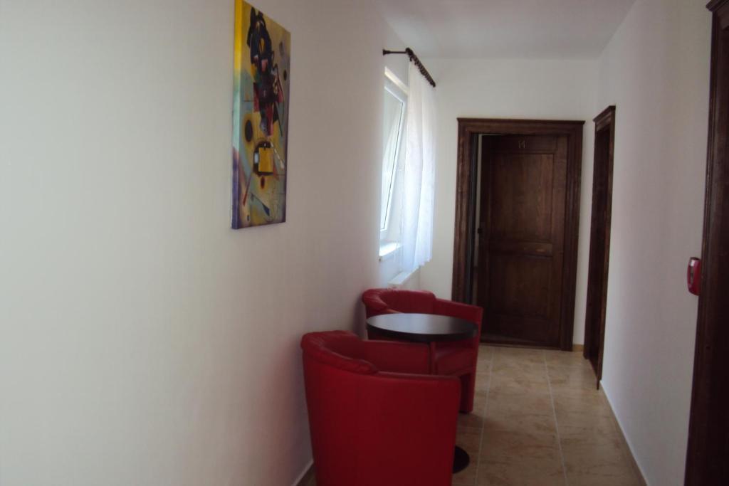 Motel Сенець Екстер'єр фото