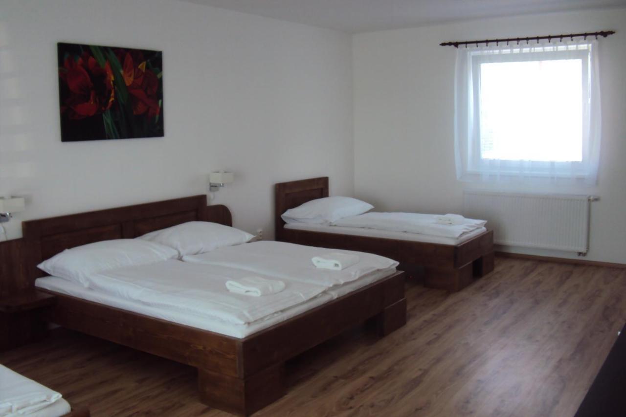 Motel Сенець Номер фото
