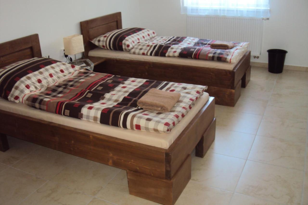 Motel Сенець Номер фото